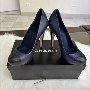 Auth Chanel Heels 👠 Excellent condition